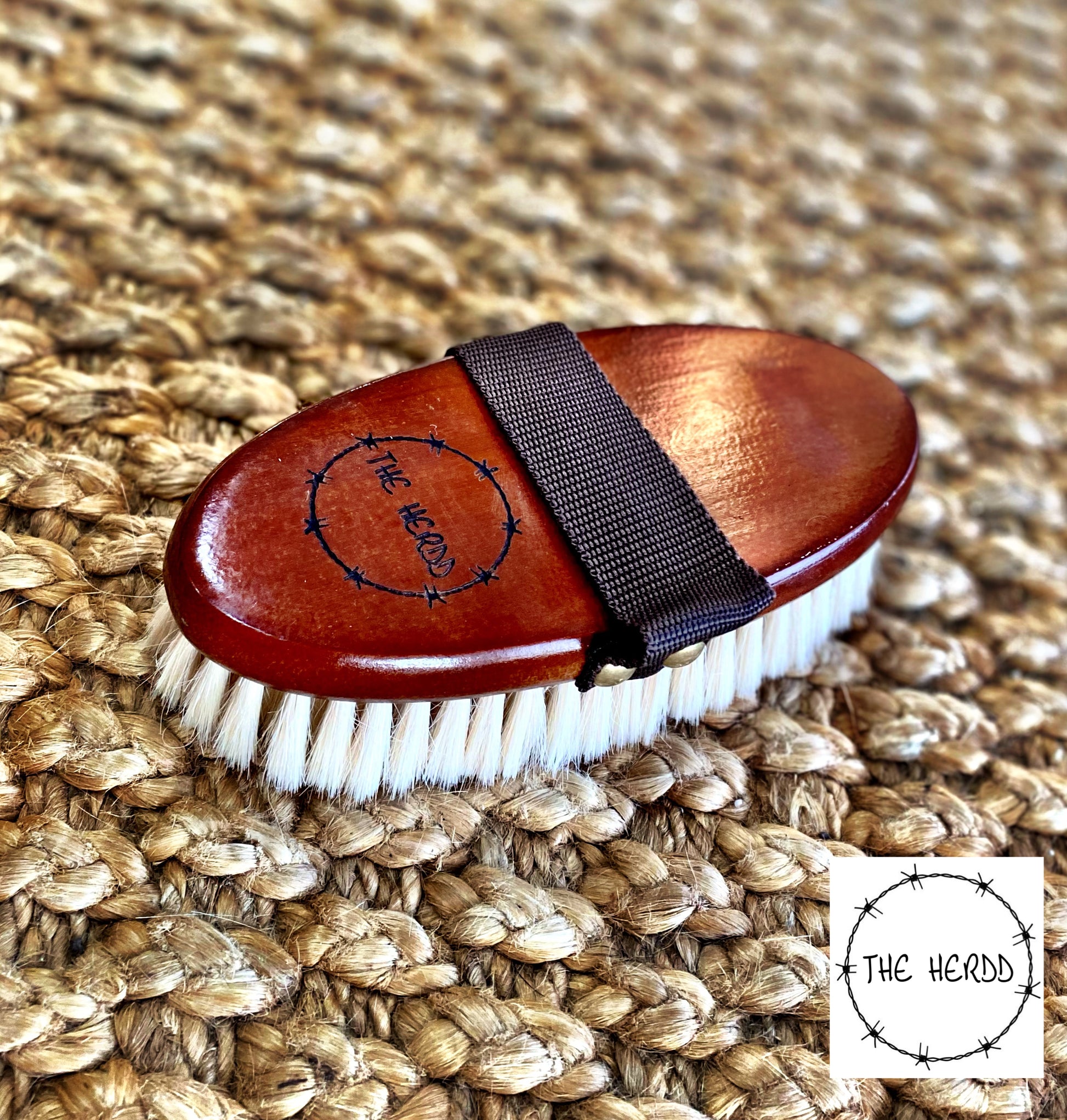 Trophy Brush - Body Brush Style - Rescue My Rugs
