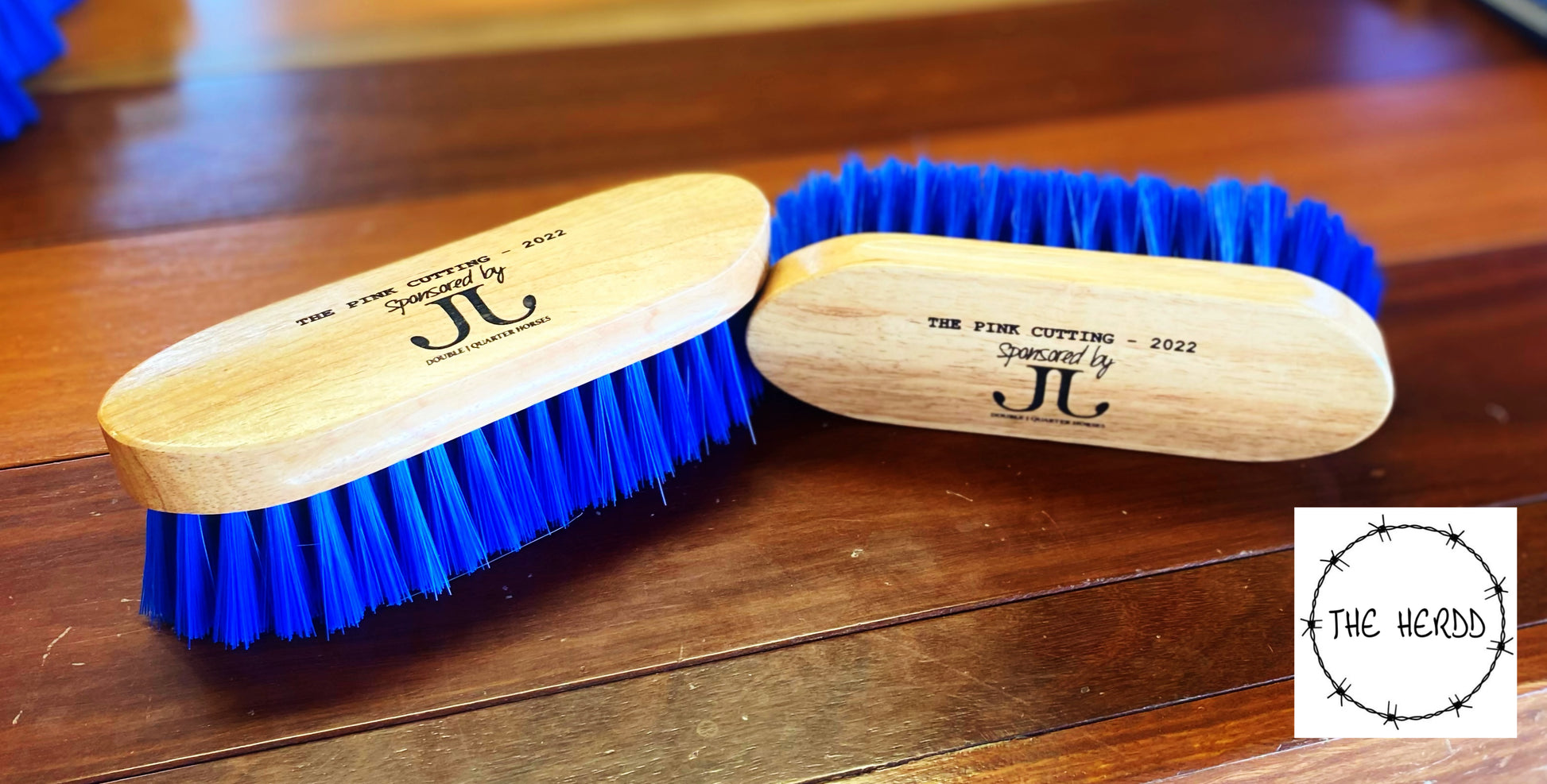 Trophy Brush - Dandy Brush Style - Rescue My Rugs