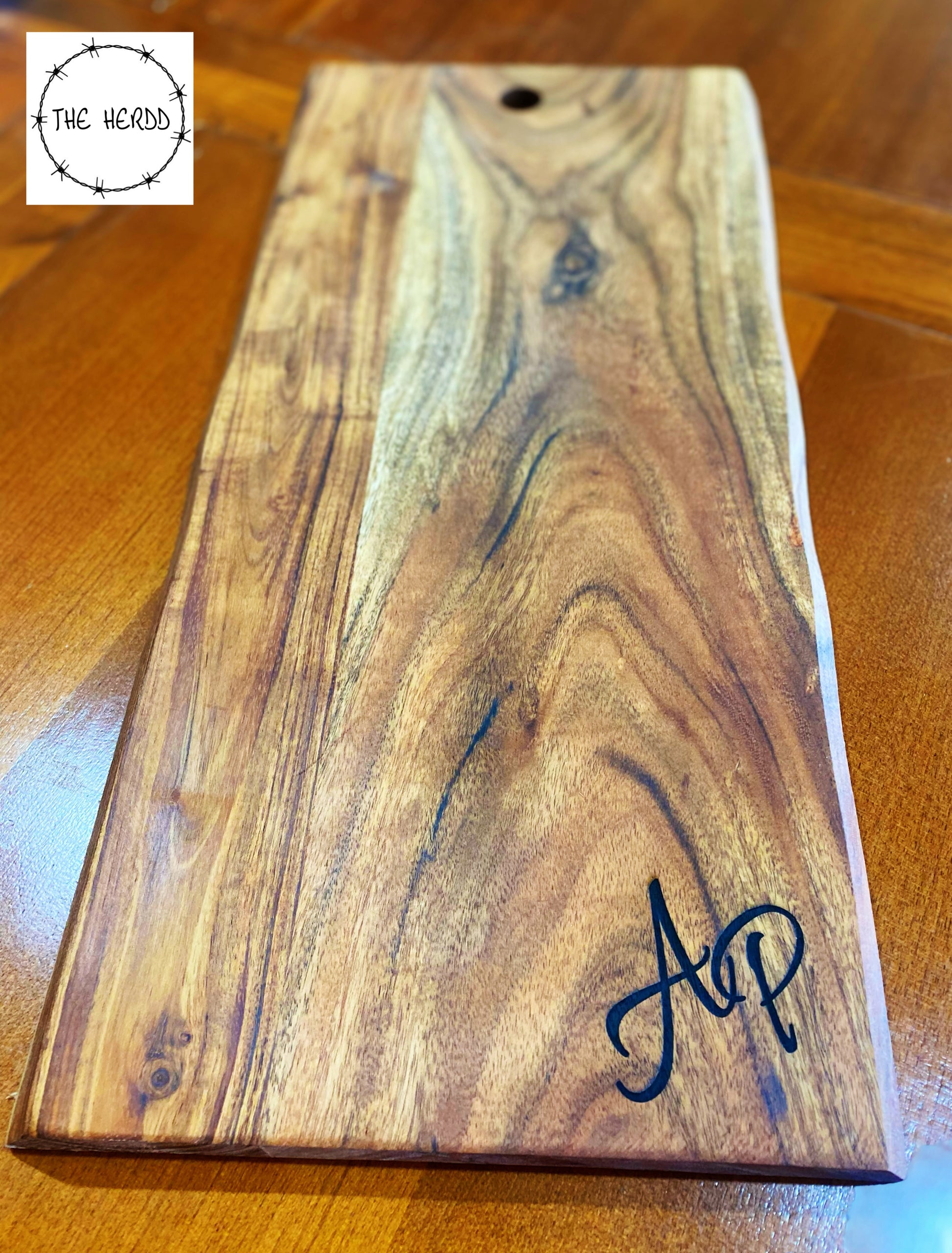 Custom Serving Boards - Rescue My Rugs