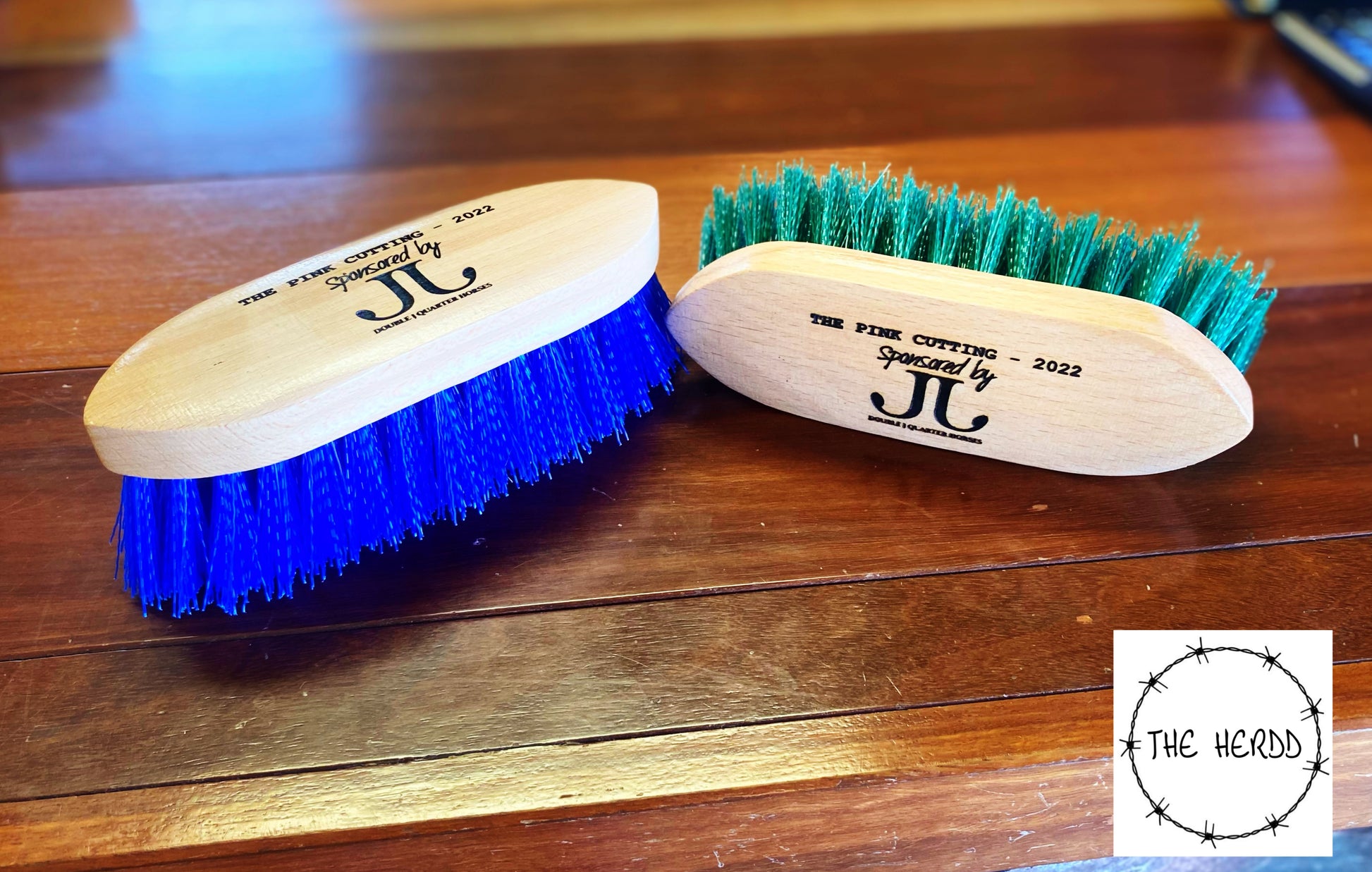 Trophy Brush - Dandy Brush Style - Rescue My Rugs