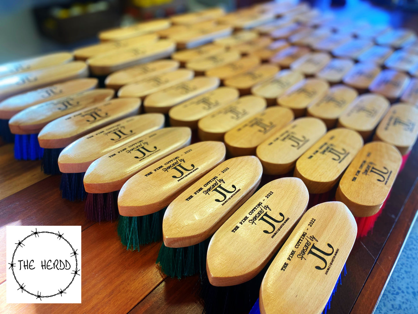 Trophy Brush - Dandy Brush Style - Rescue My Rugs